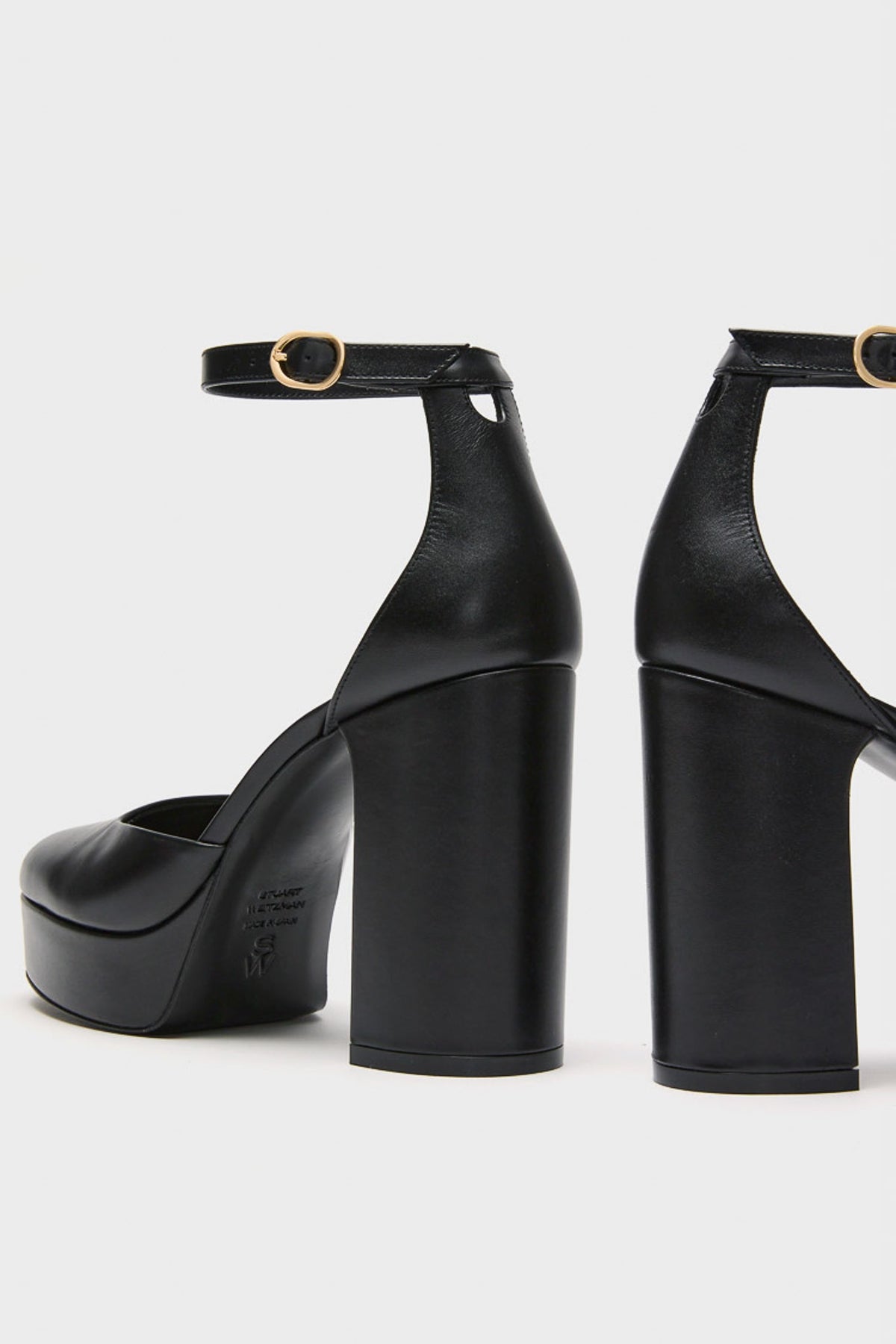 Black Dayna Platform Pumps