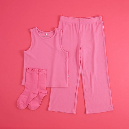 Cruisin' Pink Scallop Crew Socks