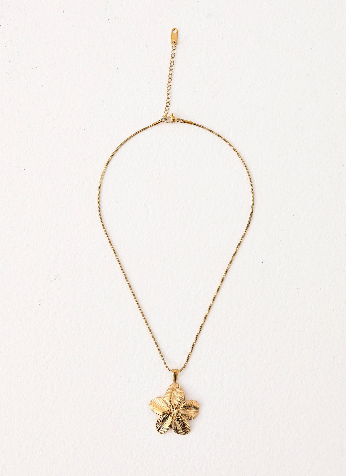 Hibiscus Gold Necklace - Gold