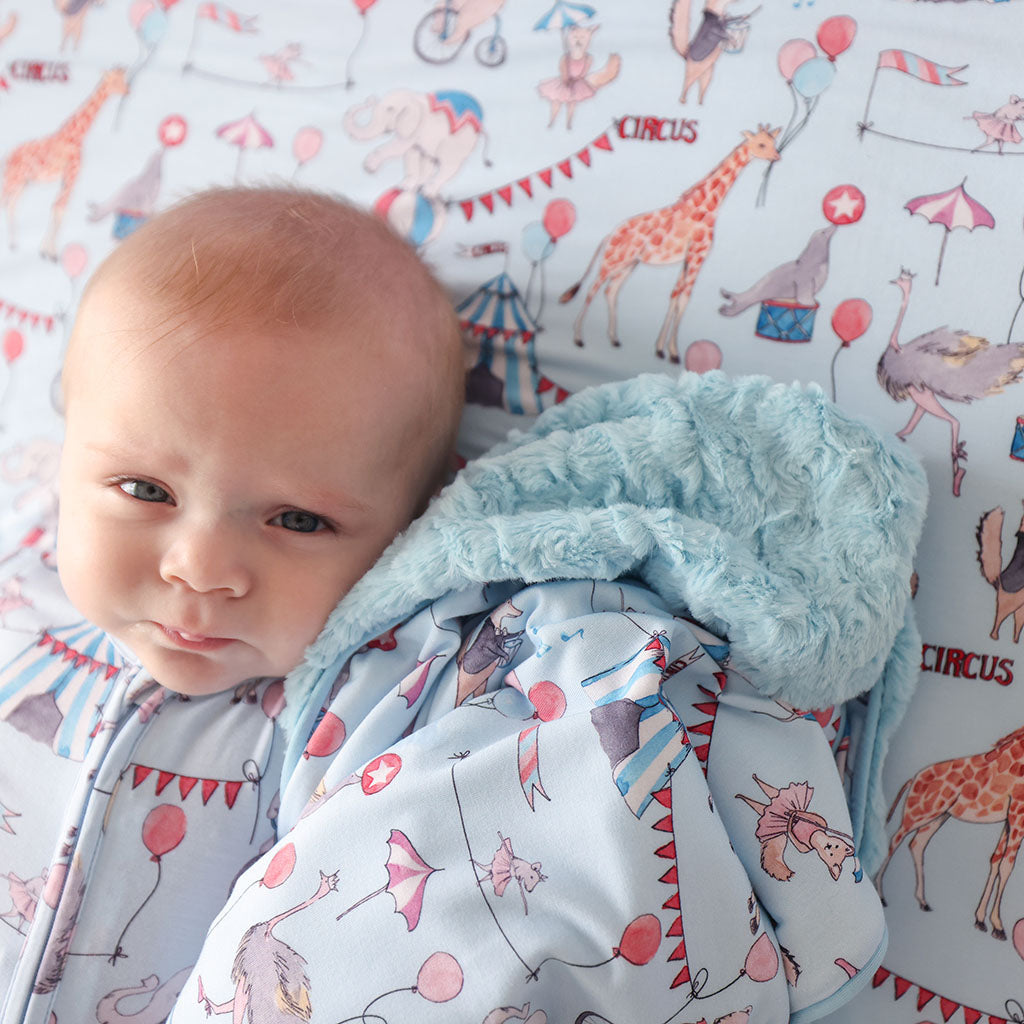 Cirque Royal Minky Luxette Patoo® Blanket