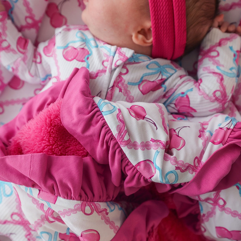 Amarena Ruffled Luxe Plush Patoo® Blanket