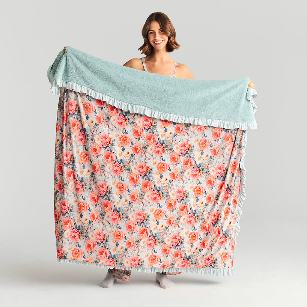 Mary Lou Ruffled Luxe Plush Patoo® Blanket