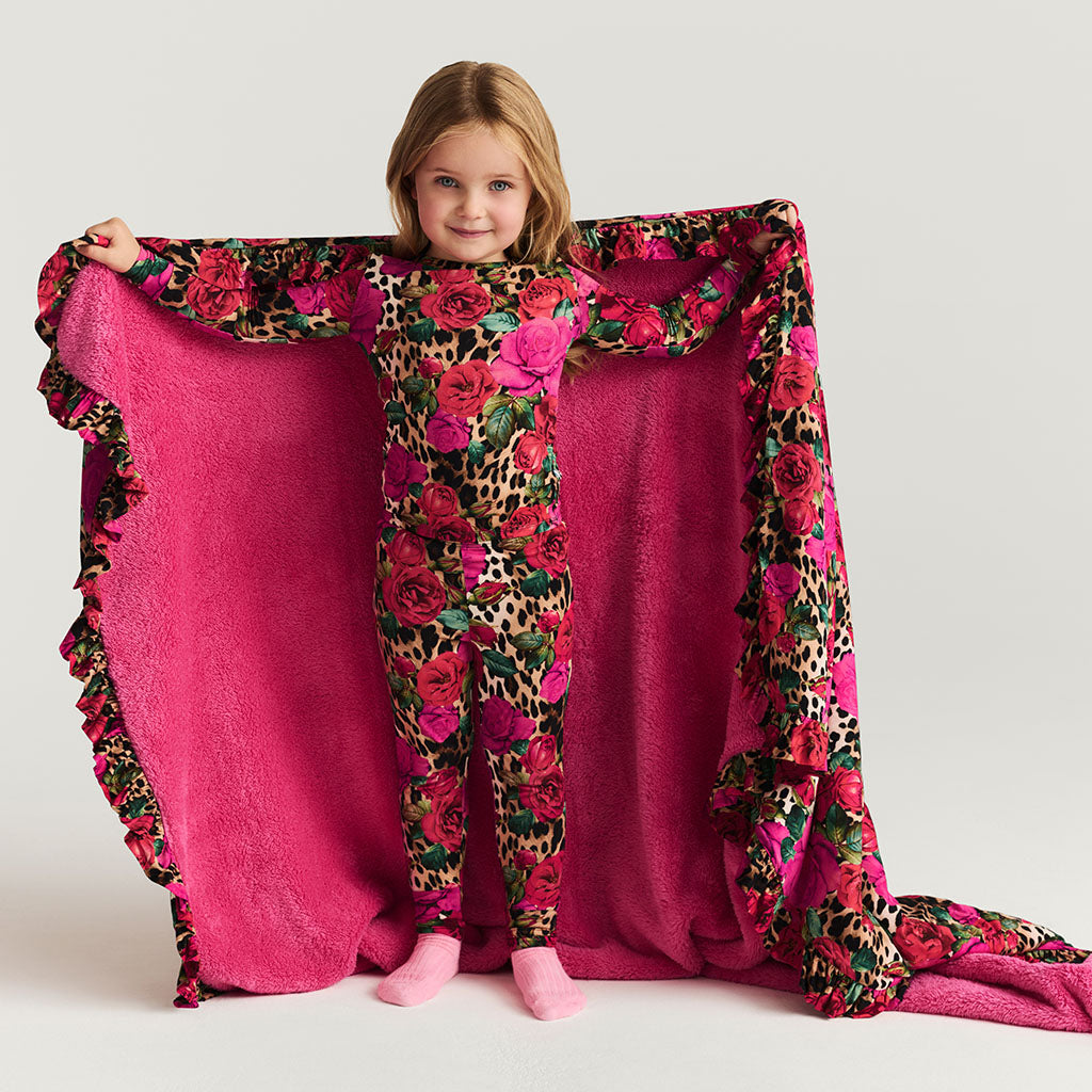 Wild Roses Ruffled Luxe Plush Patoo® Blanket