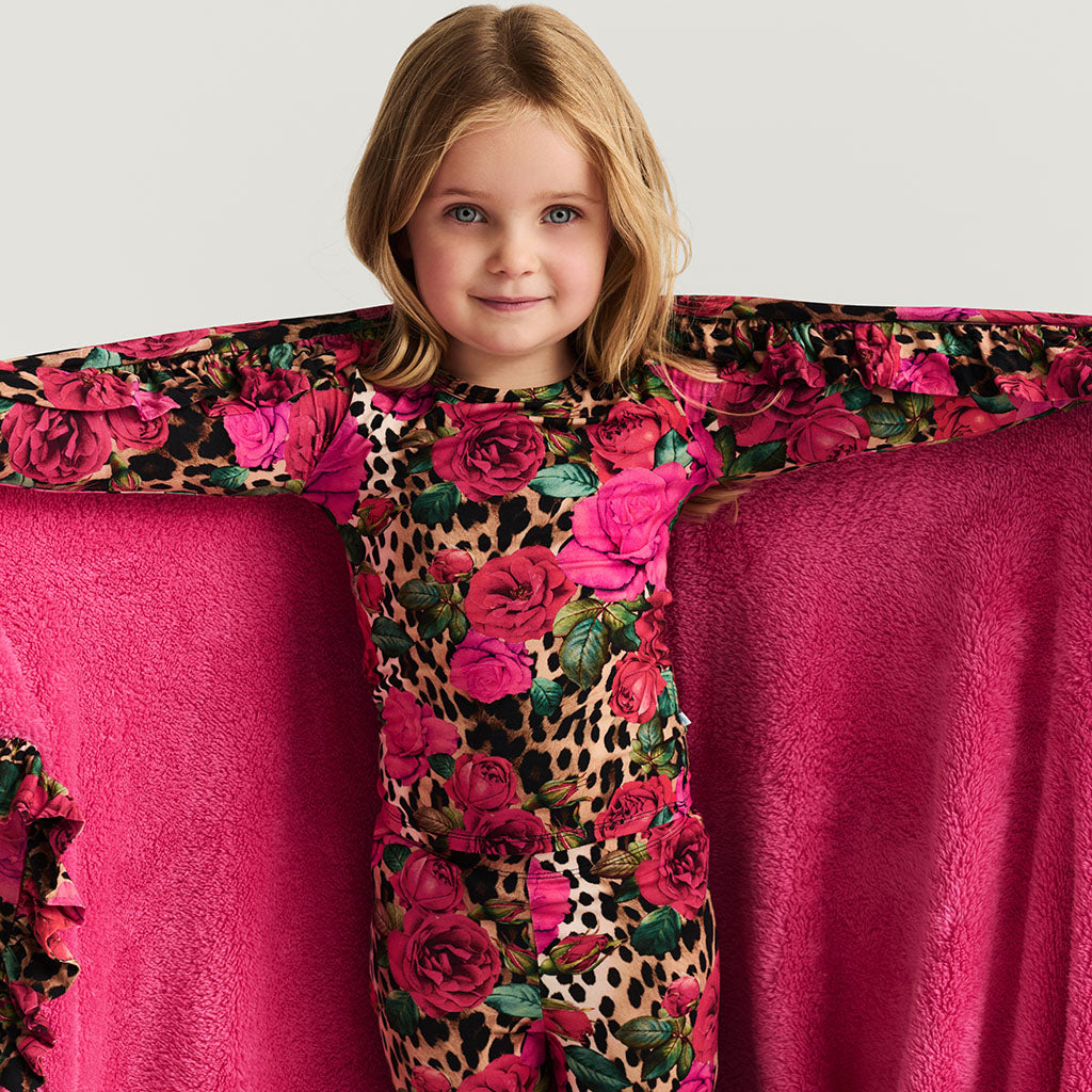 Wild Roses Ruffled Luxe Plush Patoo® Blanket
