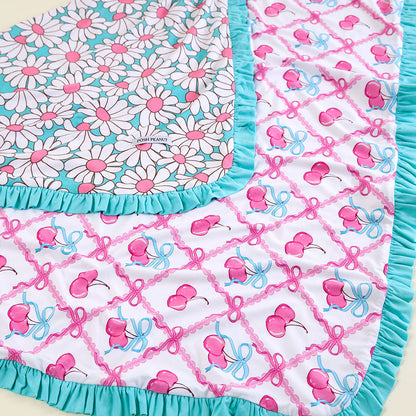 Retro Daisy & Amarena Ruffled Luxette Patoo® Blanket