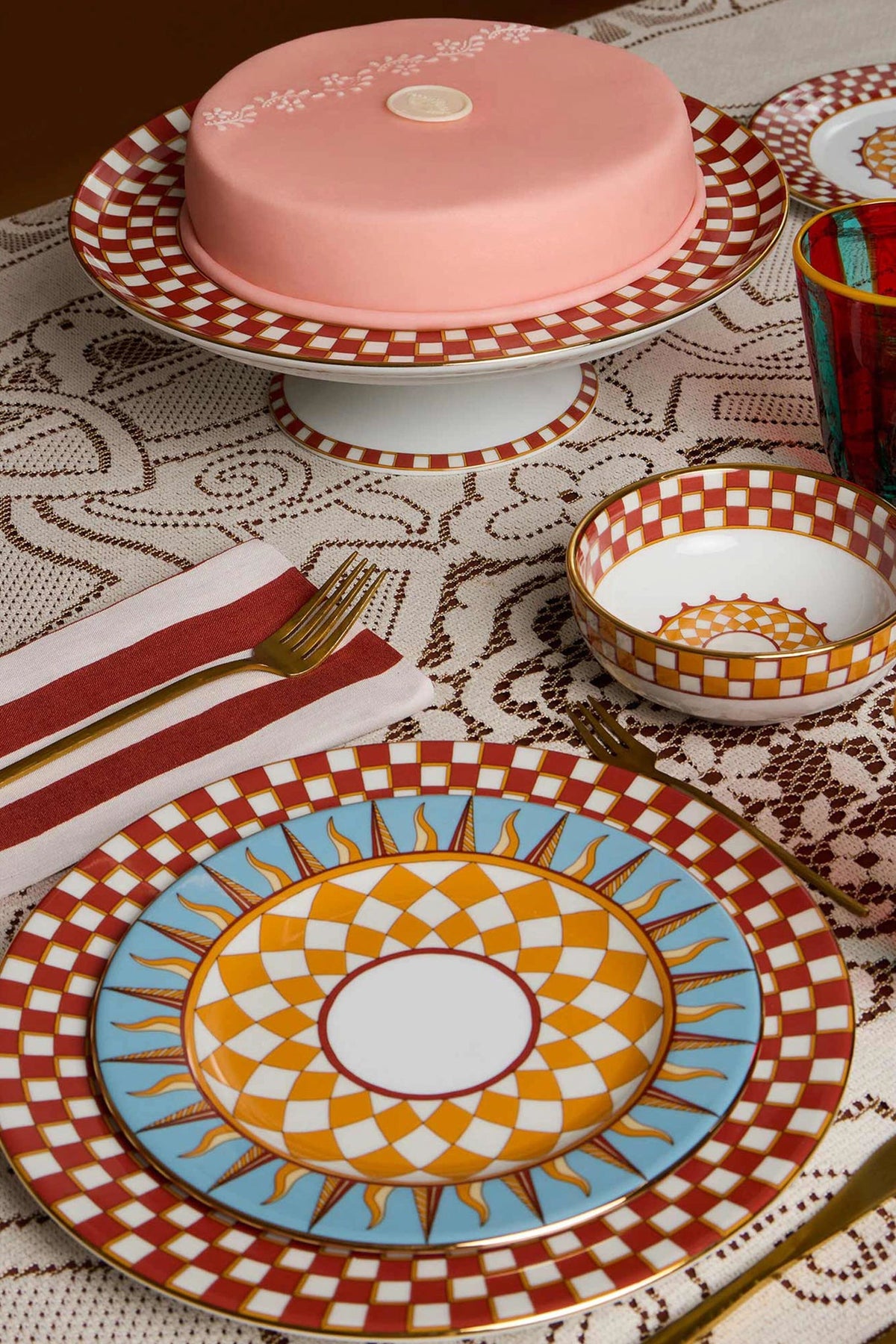 Apollo Cake Stand