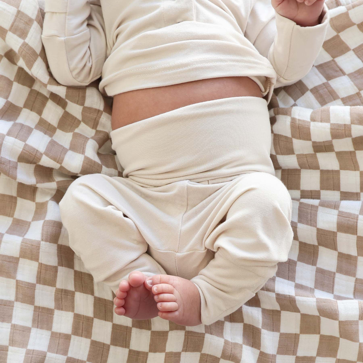 2pc Bamboo Button Top & Bottom | Eggshell