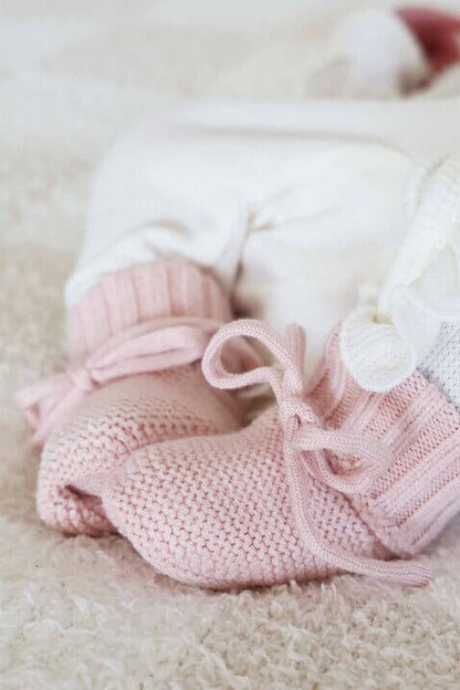 Knit Newborn Bow Booties | Baby Pink