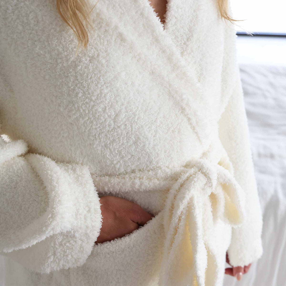 CuddleLane™ Adult Robe | Cream