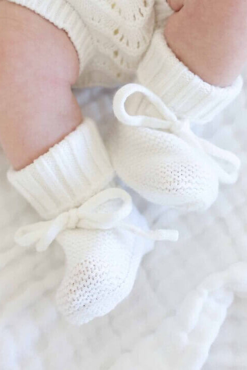 Knit Newborn Bow Booties